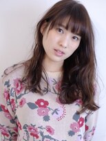 メロウ(MELLOW)&nbsp;ラフさとフェミニティを醸すニュアンスミディ