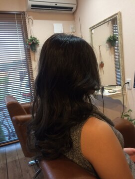 ヘアプラスアイズブルーム(hair+eyes bloom) オータムロング