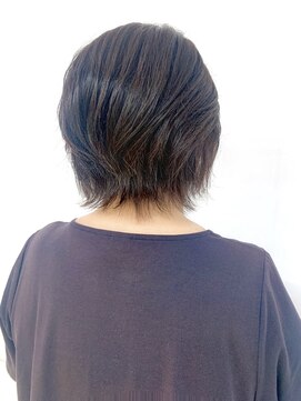 クオリス 上板橋店(QUALIS) 40代☆ショート/レイヤーカット/ウルフレイヤー/外ハネ