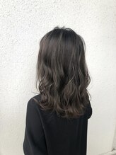 外国人風カラー×アディクシーカラー　透明感のある髪色で落ち着いた雰囲気に♪《仙台/透明感》