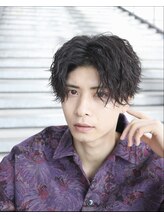 TVや雑誌でよく出てくるメンズにおすすめの「ツイストスパイラルパーマ」ってなに？ハードル高そうで・・・