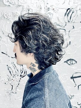 ベシドゥーズ(Besixdouze) 波巻きスパイラルパーマツイストスパイラルパーマメンズ