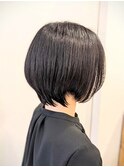 20代30代40代50代前下がりショートツヤ感ショートボブカット