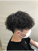 波巻きマッシュ(刈り上げツーブロック黒髪パーマ)