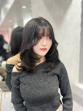 ジーナ 名駅(XENA.) 《xena/chii》ミディアムレイヤーで盛れhair..*+