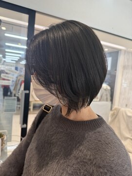 ビーバイシージャストビューティー(B by C just beauty) 大人なタッセルボブ