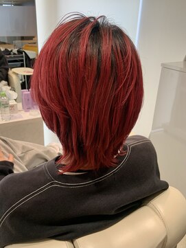 ルサロンニイマル(Le Salon 二○) 【流音】赤髪/メンズ/ウルフ/ミディアム/残留無し