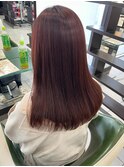 ピンクベージュ
