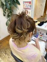 ギャラクシー ヘアードレッサーズ(galaxy hairdressers)&nbsp;ポニーテールヘアアレンジ