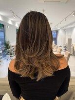 ノラ ウメダ(NORA UMEDA)&nbsp;ハイライトカラー大阪ハイライトグラデーション地毛ハイライト