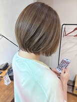 ノル(Knoll) 骨格が綺麗に見えるショートボブ【30代、40代、50代】