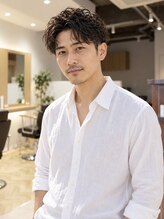 ブリリアント ヘアー ダイヤ(Brilliant Hair Dia)&nbsp;大人センターパートウェーブ｜メンズパーマ