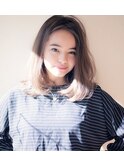 セミディーボブ