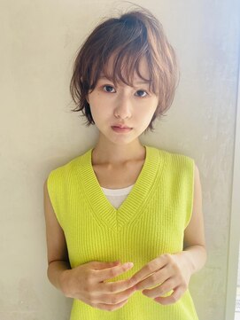 フィグバイアルテフィーチェ(fig by artefice) 大人可愛いショート/アンニュイカール/アッシュベージュ