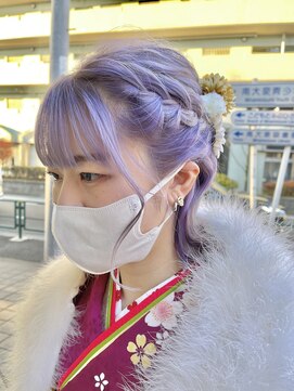 ブロッサム 保谷(Blossom) ゆるふわウェーブ♪10代20代成人式卒業式ハーフアップラベンダー