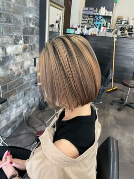 ライフ 忍ケ丘店(Lyfe) ハイライトグラデーションボブ_シャドールーツグレージュ_213