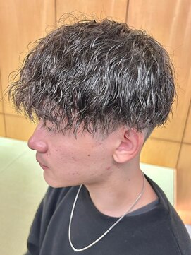 ニアウ 伊勢崎連取店(Niau) ツイストスパイラルパーマツイストパーマ波巻きスパイラルパーマ