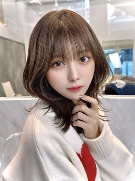 クム(kumu) 【kumu】くびれミディ/ぱっつん前髪/栄/名古屋