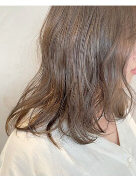 ジーナ 千葉(Zina) ミルクティーベージュ