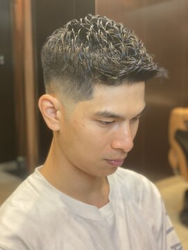 ヘアーモードキクチ 神田日銀通り店 アイロンパーマ