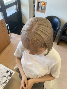 シャンプーボーイ ヒノ(SHAMPOO BOY Hino) ホワイトベージュ