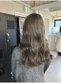 シルバーグレージュ