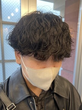 バイフィフス 原宿/表参道(by fifth) 韓国風センターパートウルフマッシュ波巻きスパイラルパーマ黒髪