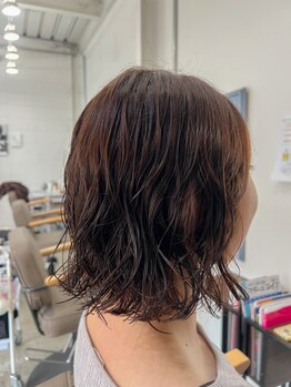 リブインクローバー デザインラボ(Live in Clover design lab)の写真/顔まわりのニュアンスパーマからしっかりパーマまで幅広くご提案◎髪質、髪の状態を見極め理想のSTYLEへ☆