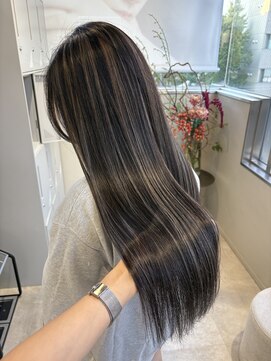 リリー(Lilley) 【稲永麻衣】ハイライトカラー+ロングヘア+顔まわり+韓国ヘア