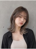 透明感ベージュ×くびれミディアムレイヤー