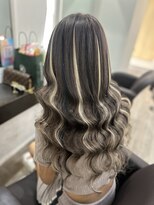 グランディールヘアデザイン(grandir hairdesign)&nbsp;ハイライト×ローライト！-Yurika-