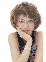 トロワエピ 表参道(Trois epis)&nbsp;ショートバングでモードなナチュラルボブ