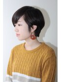 ダークトーンのアッシュベージュショートヘアー