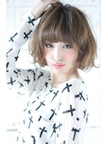 小顔バング　ハイライトバレイヤージュハイトーンボブ