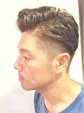 オムヘアーバイグルーマーズ(HOMME HAIR by GROOMER/S) #パーマ#ビジネス#バーバー#トラッド#1分スタイリングHomme2nd