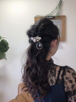 エルフゥ(Elle fou)&nbsp;ハーフアップでドレスアップ