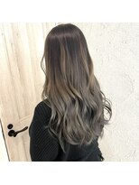 ヘアスピリッツアンクス(Hair Spirit anx)&nbsp;ハイライトカラーのグレージュカラー　バレイヤージュ