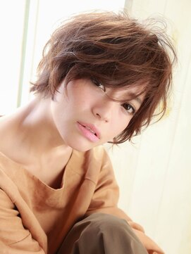 テン 蒲生四丁目(ten=10) 【ten 内山】大人ショートボブ×透明感