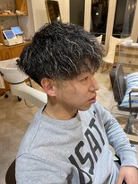 アメラボ(AmeLab)&nbsp;【メッシュ×ツイストパーマ×フェード】