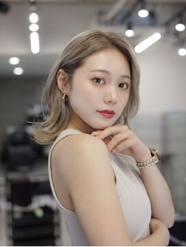 スラップス(SLAPS.) シャドウルーツ　ミディアム　ハイトーン　大野城　美容室