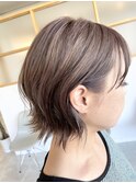 外ハネショートミニボブ