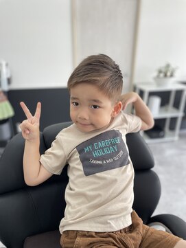 ベガ(VEGA) 刈り上げ「キッズカット」