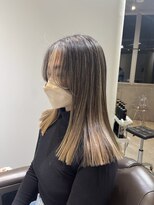 ロエ(loe)&nbsp;地毛も白髪もそのままに活かしてぼかす地毛ハイライト！