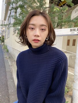 リブレ(LIBRE+hp) 【くびれ】【ミディアム】【レイヤー】【顔まわり】