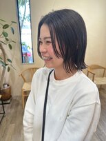 シフト(SHEEFT)&nbsp;顔周りレイヤーカットブラックナチュラルヘルシーカット