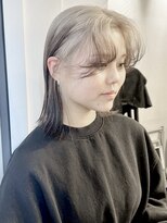 ココ 原宿(KOKO)&nbsp;ブロンド黒髪小顔クラゲヘアーオリーブグレーココアベージュ