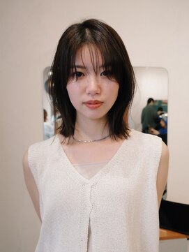 ヨー(Yoh-) 【レイヤーカット/阿部達哉】外ハネ/ミディアム/ボブ/顔まわり