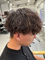 フゥ 宇都宮(FeU)&nbsp;波巻きパーマメンズパーマメンズヘアツーブロックツイストパーマ