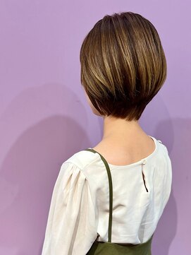 レジュール Rejouir マロンベージュ/細めハイライト/フェザーショート