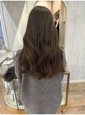 オリーブグレージュ